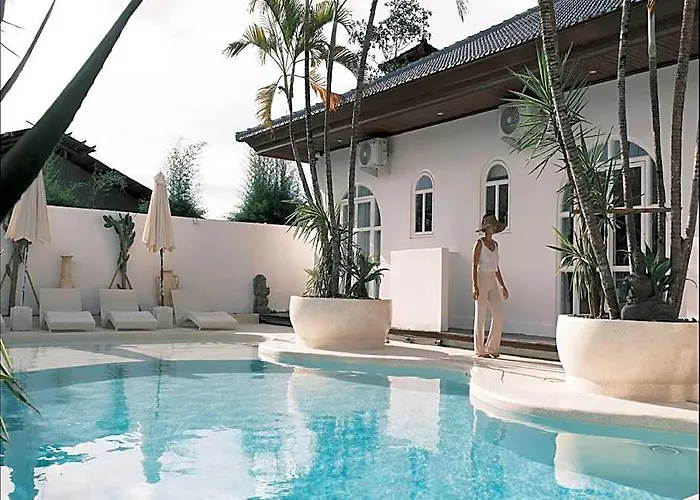 Kemari Hotel 3*